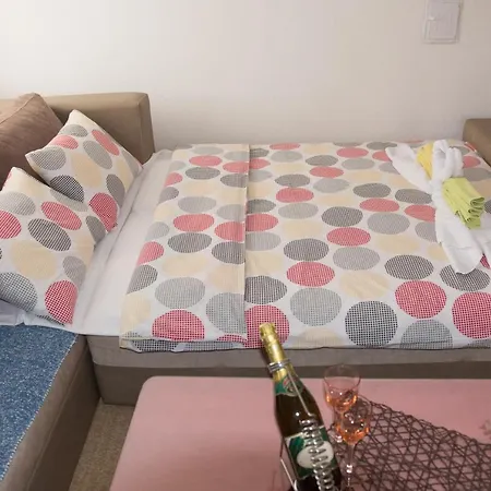 בית הארחה Elmari פרילפ